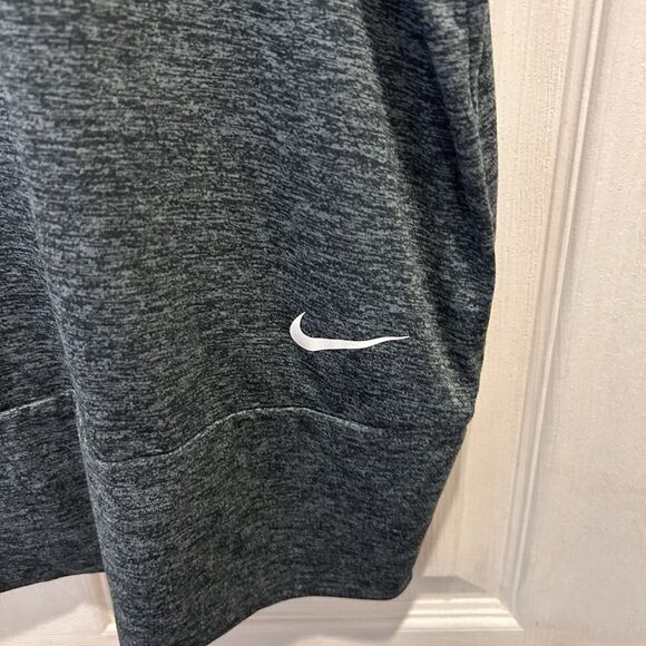 Nike Dri Fit Layered Tank Top Womens Size Large Gray Workout Hiking - Picture 2 of 8